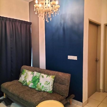Hani Homestay Wifi Netflix Secure Parking Klia Usim Inti Aeon Mall نيلاي المظهر الخارجي الصورة