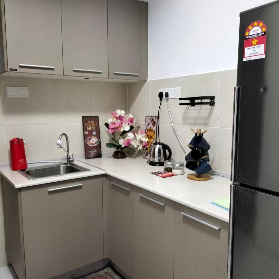 Hani Homestay Wifi Netflix Secure Parking Klia Usim Inti Aeon Mall نيلاي المظهر الخارجي الصورة